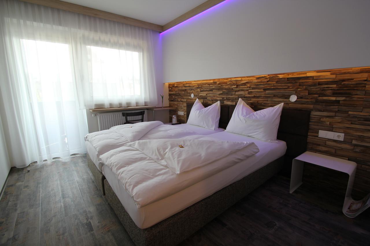 Spielberg Bei Knittelfeld Burg Rooms - 24H Self-Check-In المظهر الخارجي الصورة