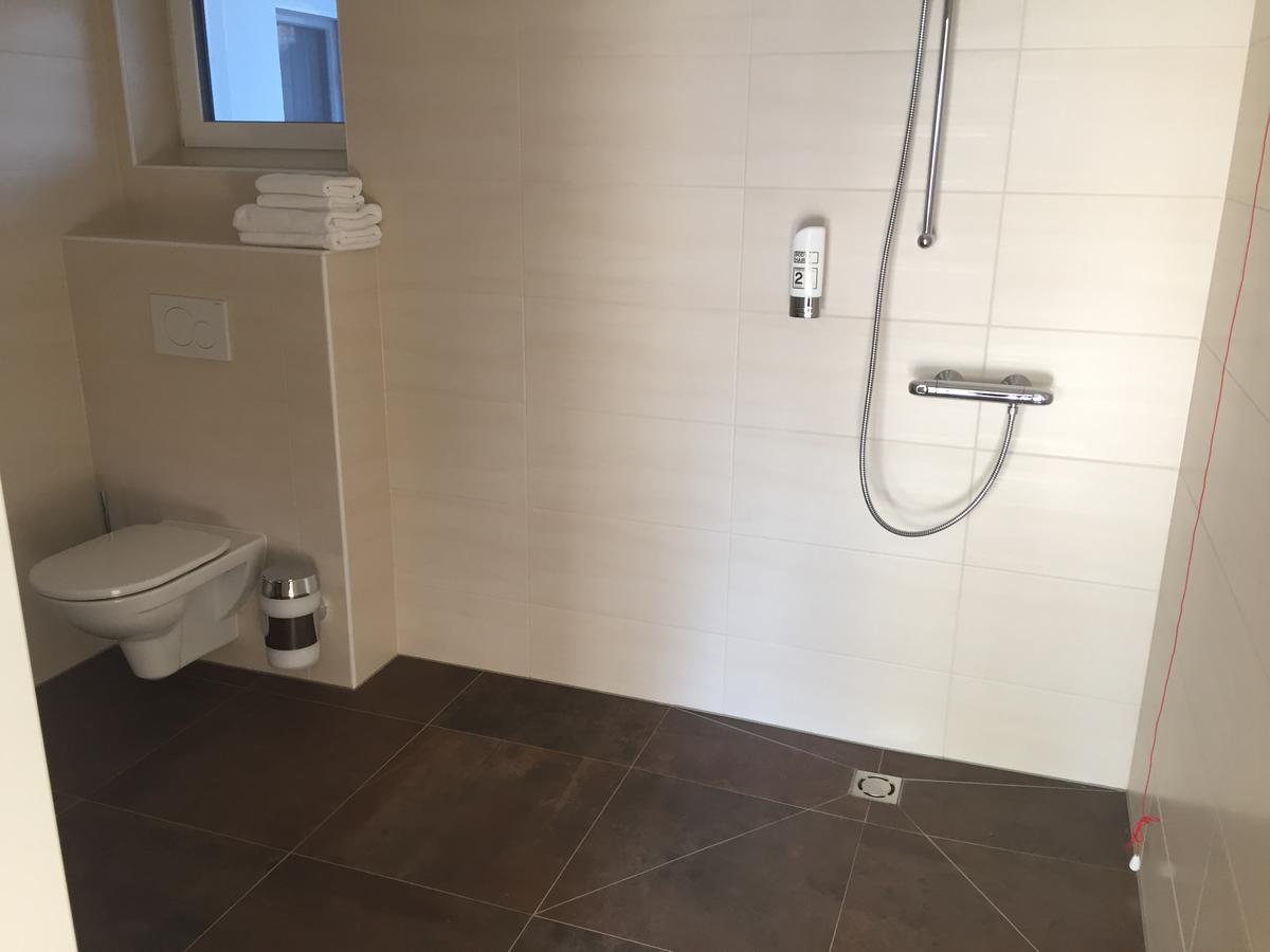 Spielberg Bei Knittelfeld Burg Rooms - 24H Self-Check-In المظهر الخارجي الصورة