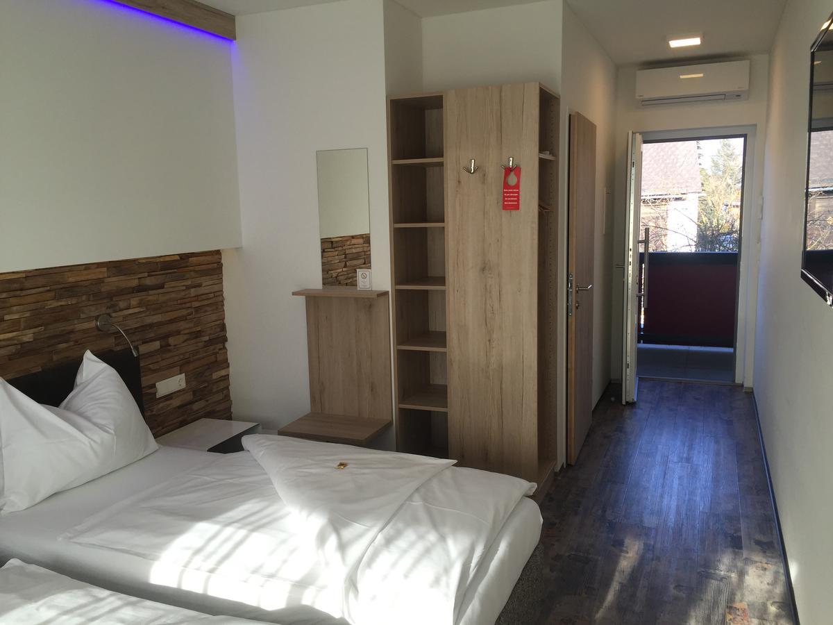 Spielberg Bei Knittelfeld Burg Rooms - 24H Self-Check-In المظهر الخارجي الصورة