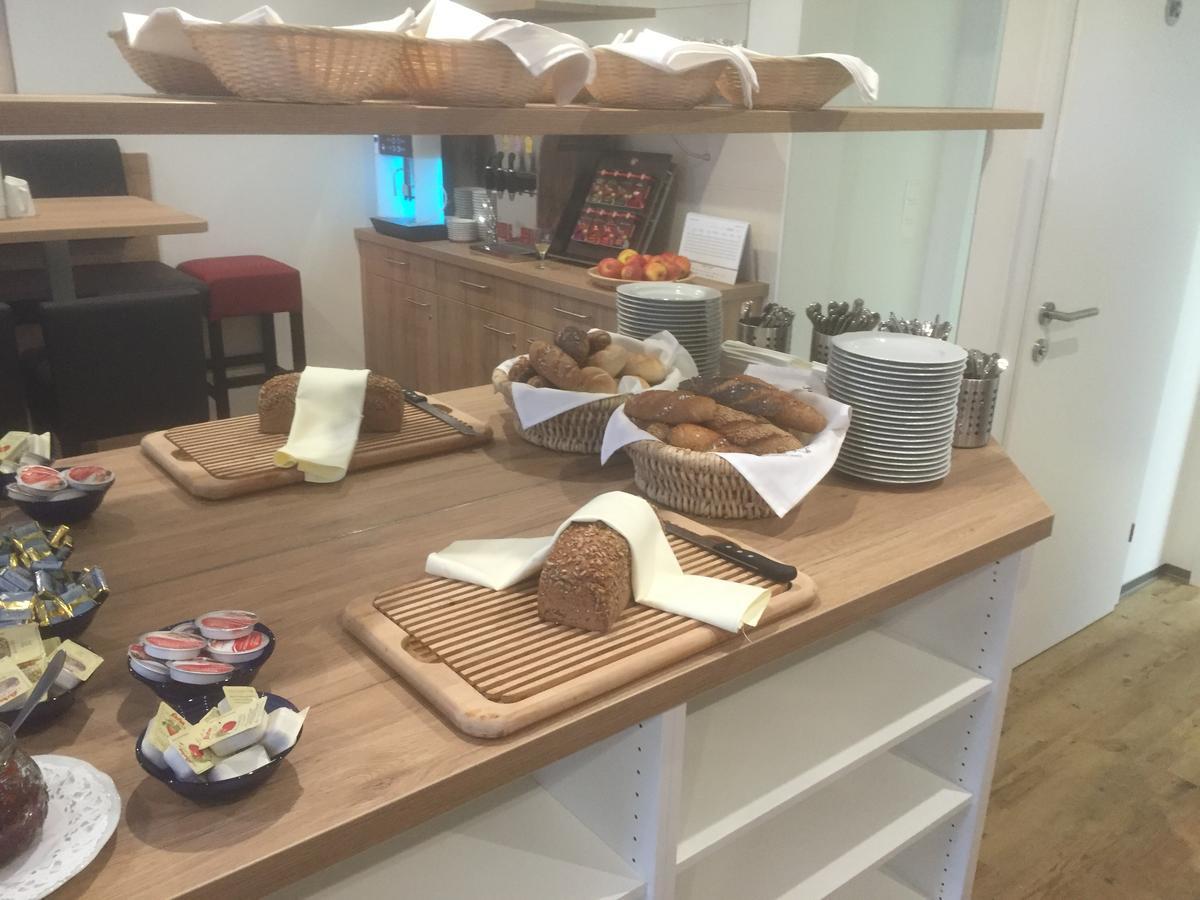 Spielberg Bei Knittelfeld Burg Rooms - 24H Self-Check-In المظهر الخارجي الصورة